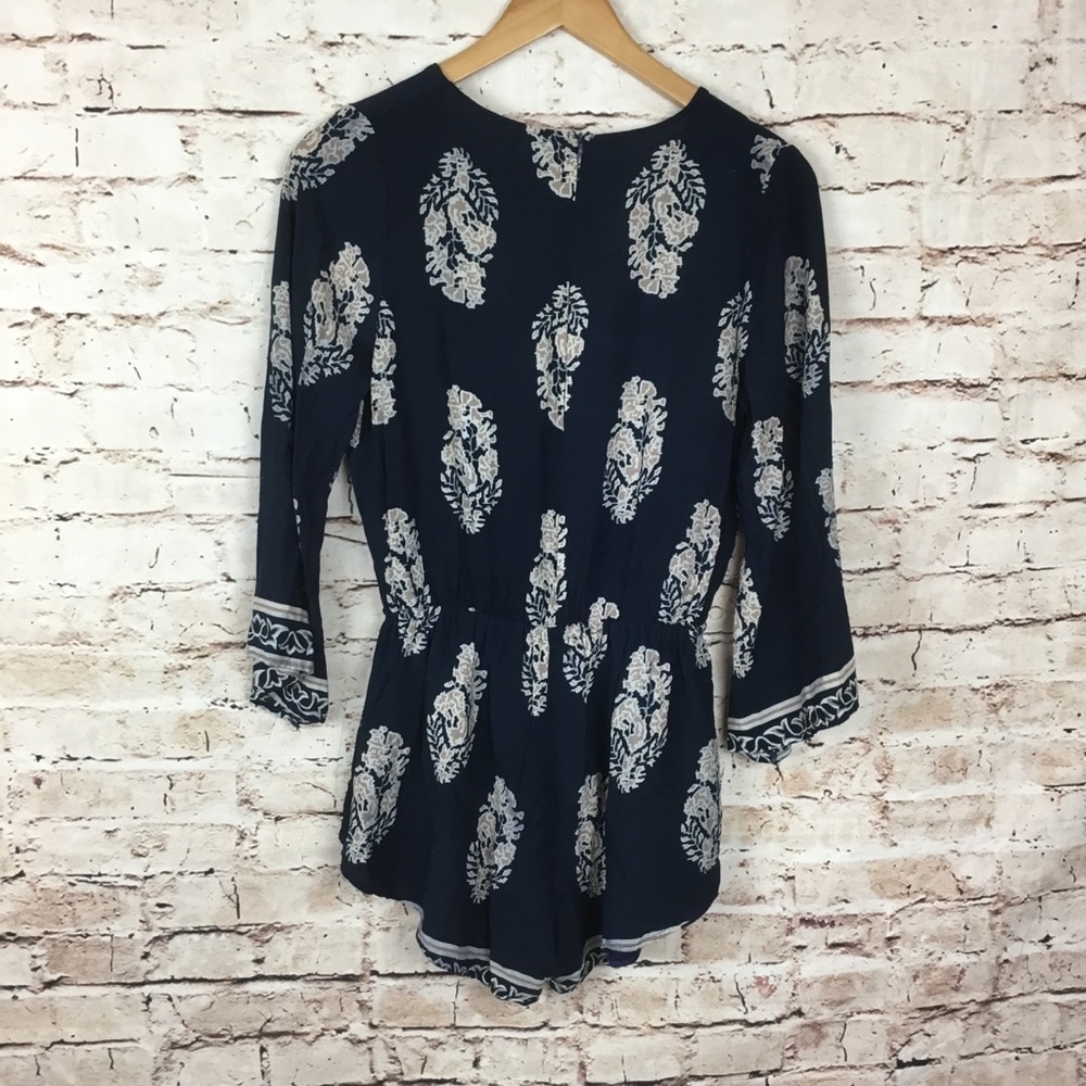Reverse Floral Bell Sleeve Romper - Picture 6 of 6